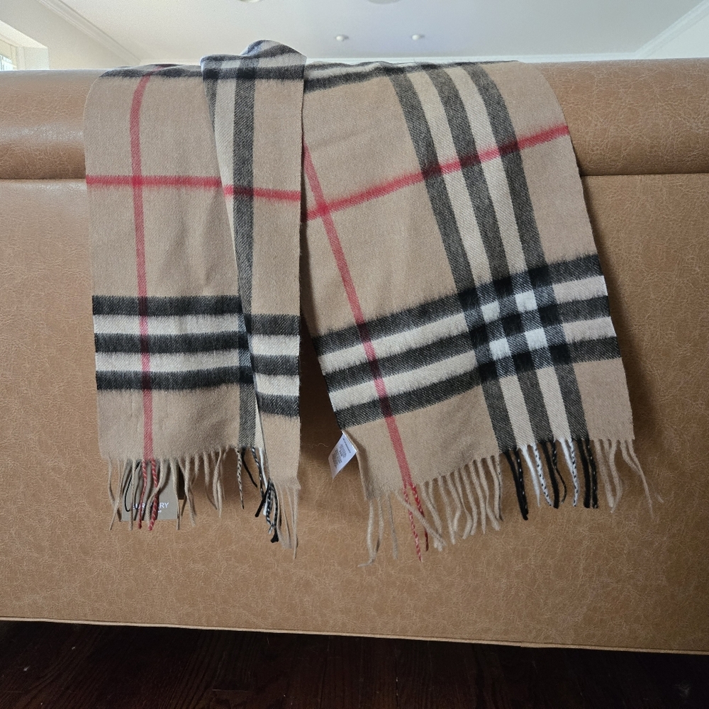 Burberry Cashmere Unisex Scarf NWT